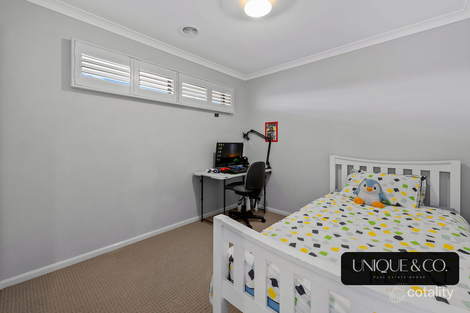 Property photo of 42 Jansar Street Point Cook VIC 3030