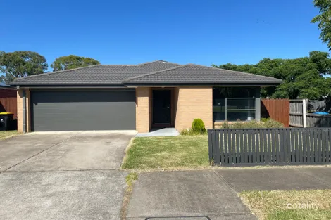 2 Peppercorn Cl, Sale, VIC 3850