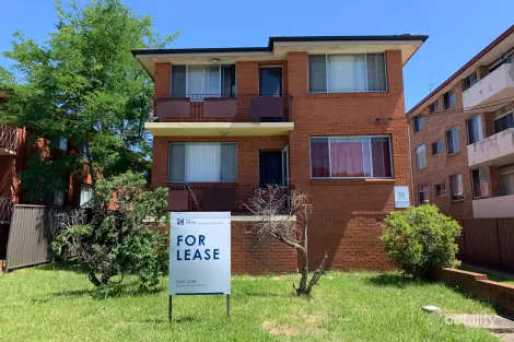 8/146 WOODBURN RD, BERALA, NSW 2141