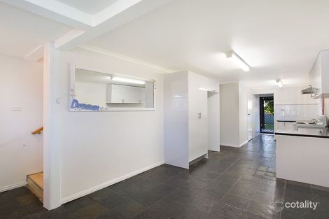 Property photo of 117 Vales Road Mannering Park NSW 2259