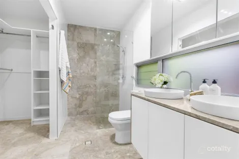 Property photo of 33 Dover Street Wilston QLD 4051