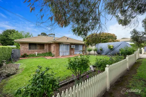 27 Edols St, Ballan, VIC 3342
