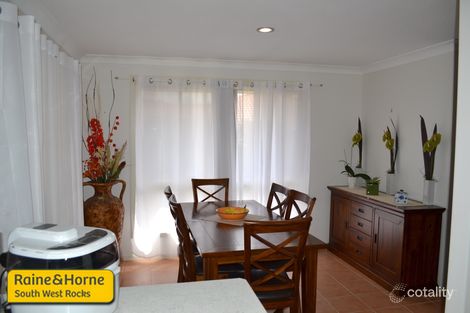Property photo of 39 Dennis Crescent South West Rocks NSW 2431