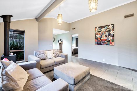 Property photo of 2 Tad Court Cranbourne North VIC 3977