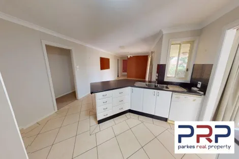 Property photo of 8 Flinders Street Parkes NSW 2870