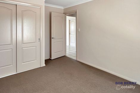 Property photo of 8 Tallwoods Grove Dubbo NSW 2830