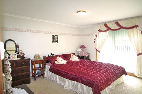 Property photo of 35 Crest Park Parade Queanbeyan West NSW 2620