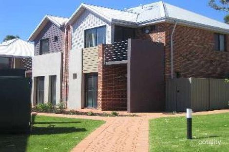 27 Mariners Cove Dr, Dudley Park, WA 6210