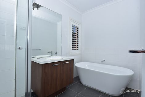 Property photo of 52 Church Road Keysborough VIC 3173