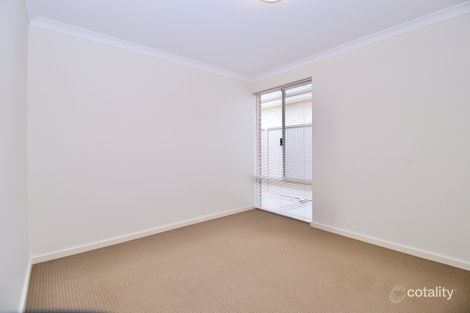 Property photo of 21 Coniston Bend Waikiki WA 6169