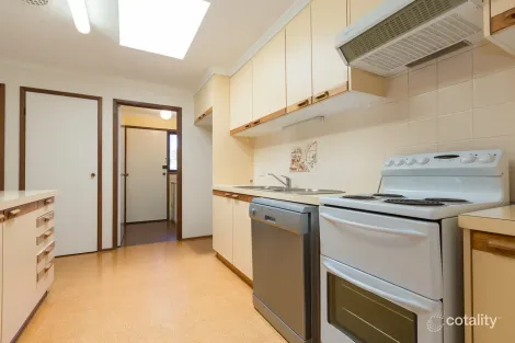 Property photo of 61 Summerville Crescent Florey ACT 2615