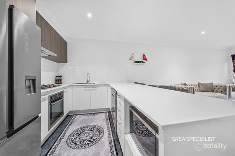 Property photo of 34 Kate Avenue Hampton Park VIC 3976