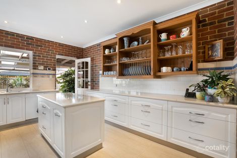 Property photo of 48 Robertson Road Kardinya WA 6163