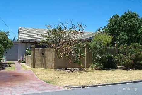 2 Alexander Rd, Ardross, WA 6153