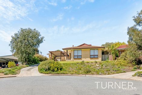 17 Warawee Pl, Hallett Cove, SA 5158