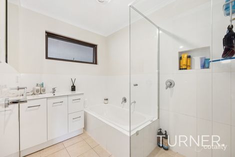Property photo of 17 Warawee Place Hallett Cove SA 5158