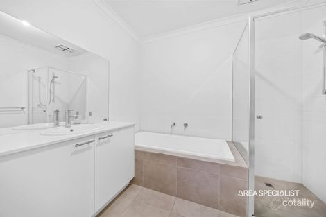 Property photo of 34 Kate Avenue Hampton Park VIC 3976