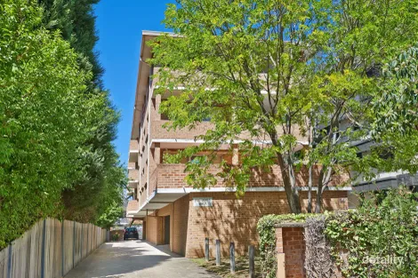 Property photo of 2/14 Caroline Street Westmead NSW 2145