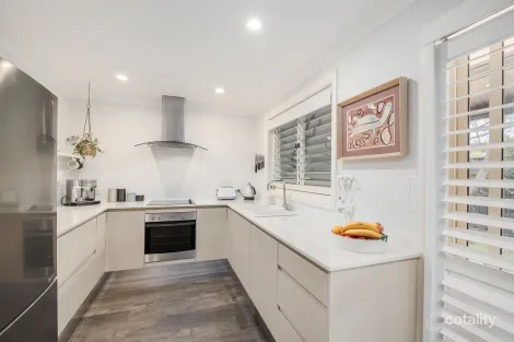 Property photo of 10 Magnolia Drive Picton NSW 2571