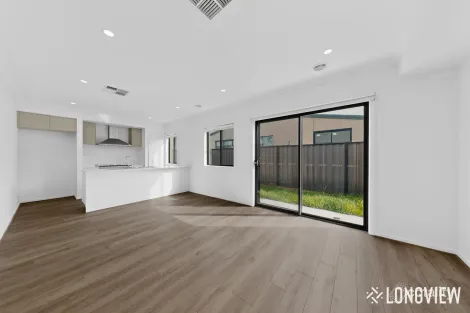 Property photo of 5 Burrawang Loop Mickleham VIC 3064