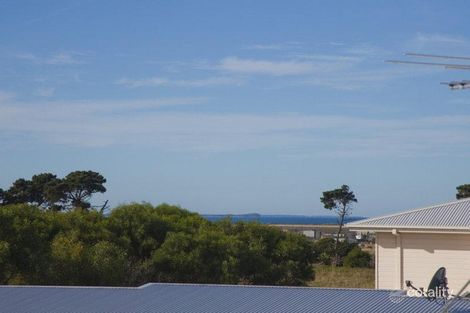 48 Centreside Dr, Torquay, VIC 3228