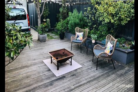 3 Gordon Cres, Kensington, VIC 3031