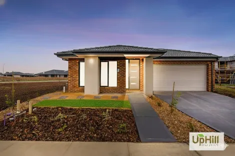 15 Centella Cres, Officer, VIC 3809