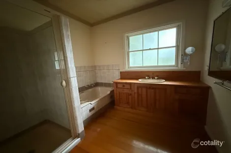 Property photo of 52-54 Mountbatten Avenue Bright VIC 3741