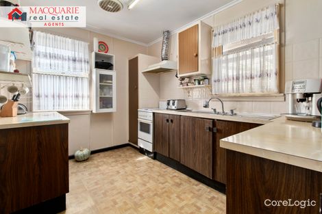 Property photo of 8 Quist Avenue Lurnea NSW 2170