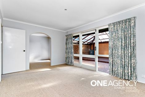 Property photo of 37 Burke Road Sunbury VIC 3429