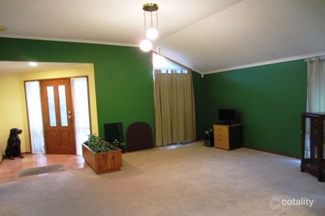 Property photo of 58 Rangeview Drive Skye VIC 3977