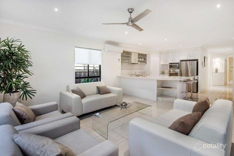 Property photo of 11 Jersey Place Parrearra QLD 4575