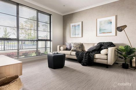 Property photo of 32 Canopy Circuit Forrestfield WA 6058