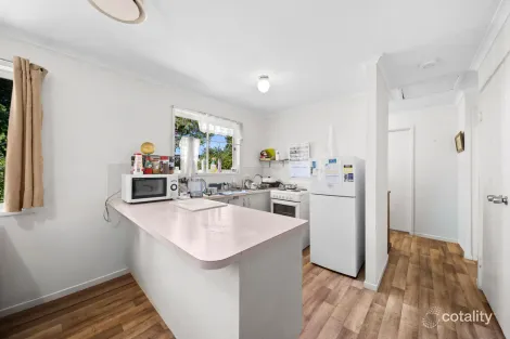 Property photo of 27 Cedar Drive Stapylton QLD 4207