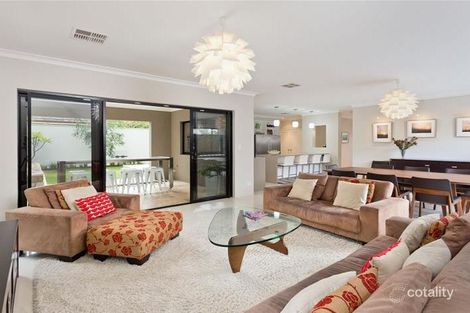 Property photo of 17 Lynton Street Mount Hawthorn WA 6016