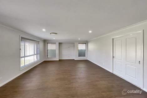 Property photo of 9 Dunheved Circle Dubbo NSW 2830
