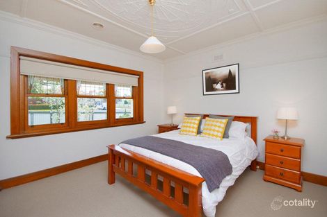 Property photo of 25 Girton Crescent Manifold Heights VIC 3218