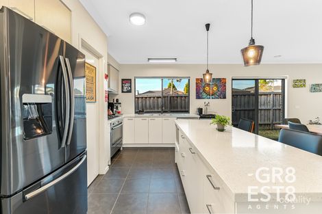 Property photo of 28 Goodenia Loop Cranbourne West VIC 3977
