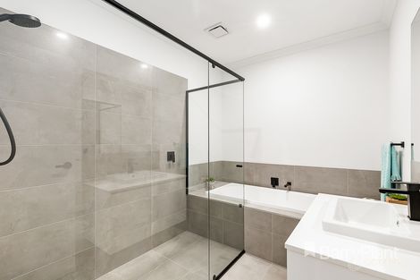 4/18 Loch St, Kilsyth, VIC 3137