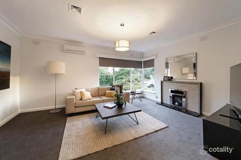 Property photo of 13 Sherlowe Court Bentleigh East VIC 3165