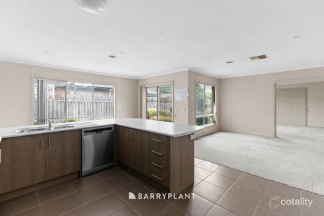 Property photo of 15 Norwich Drive Berwick VIC 3806