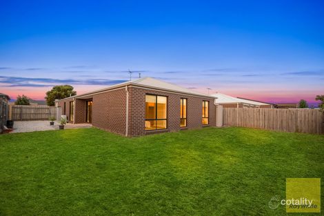 Property photo of 13 Barmera Way Truganina VIC 3029