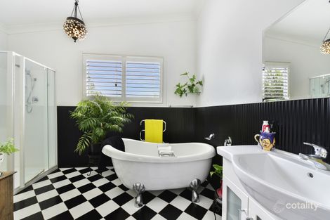 Property photo of 10 McDonald Avenue Paxton NSW 2325