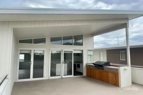 Property photo of 3 Pobblebonk Place Cowes VIC 3922