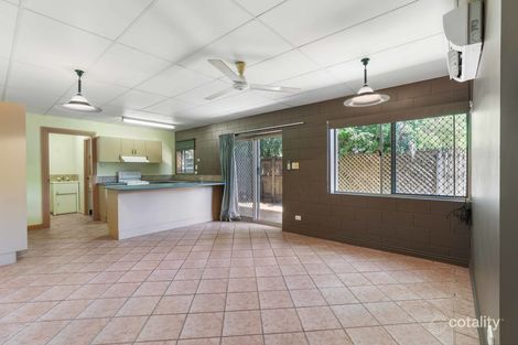 Property photo of 9 Dennis Close Mooroobool QLD 4870