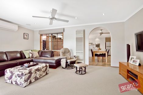 Property photo of 5 Margarita Close Berwick VIC 3806