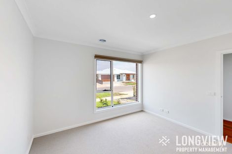 Property photo of 92 Eaglemont Drive Strathtulloh VIC 3338