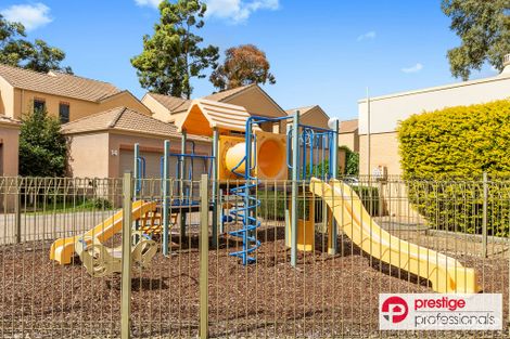 Property photo of 16/20 Continua Court Wattle Grove NSW 2173