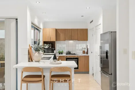Property photo of 1 Portrush Way Mindarie WA 6030