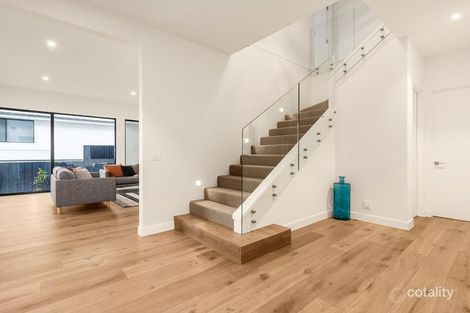 Property photo of 8 Linford Close Donvale VIC 3111